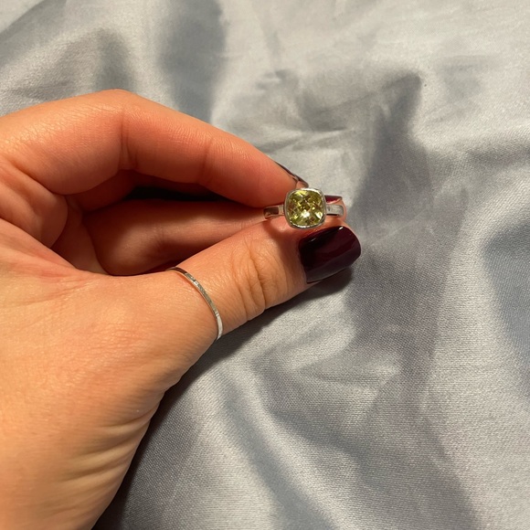 Sterling ring - Picture 3 of 8